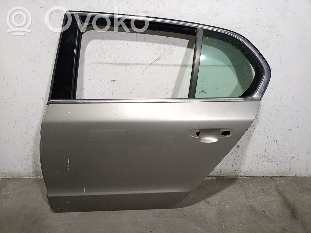 Skoda Superb B6 (3T) Puerta trasera 