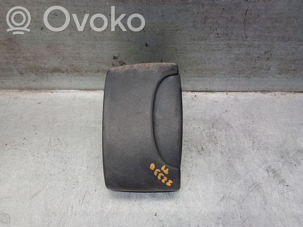 Renault Kangoo I Manecilla externa puerta trasera