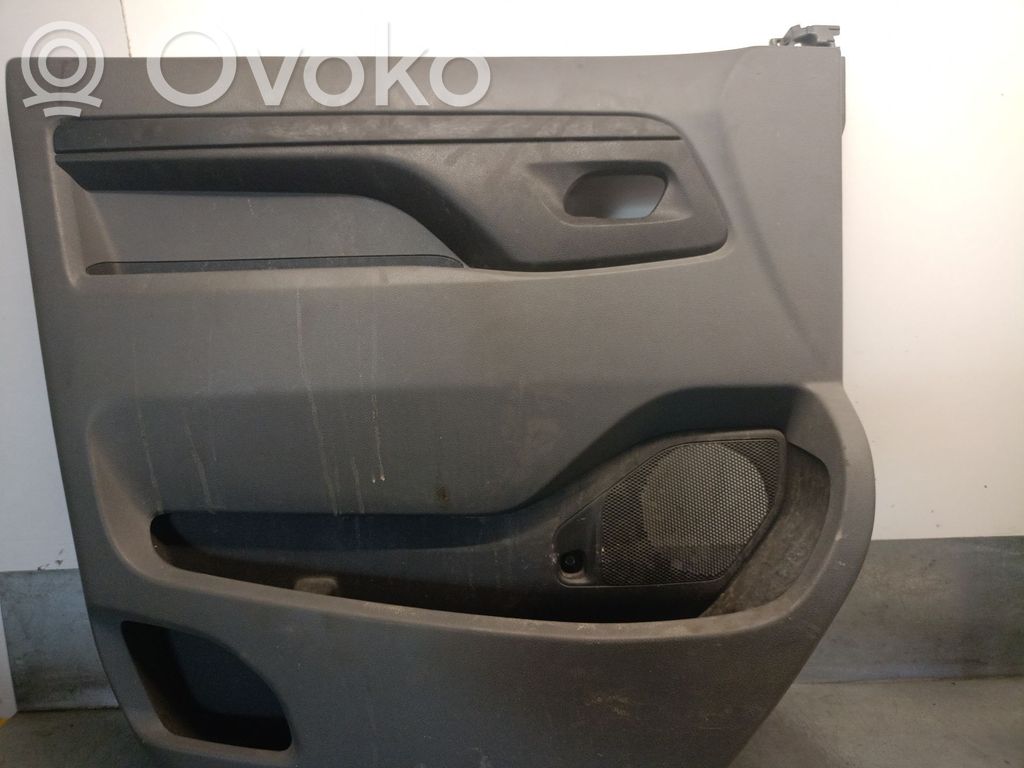 Peugeot Expert Etuoven verhoilu 