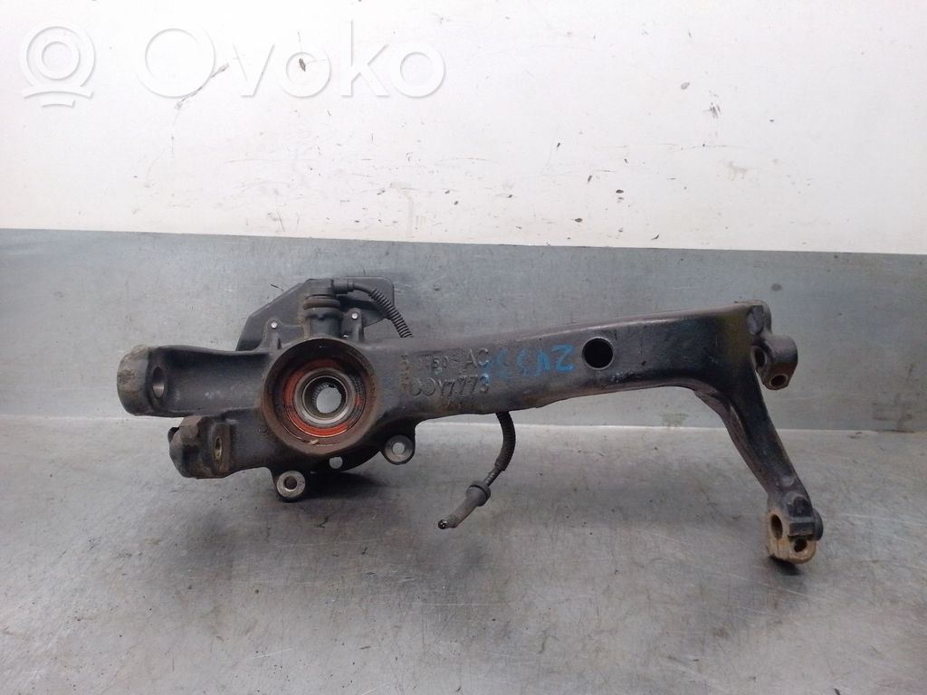 Audi A4 S4 B5 8D Achsschenkel vorne