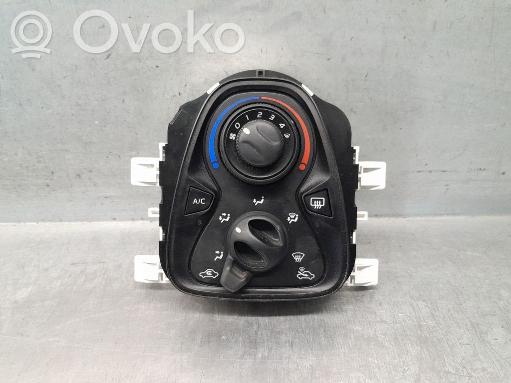 Toyota Aygo AB40 Centralina/modulo climatizzatore 