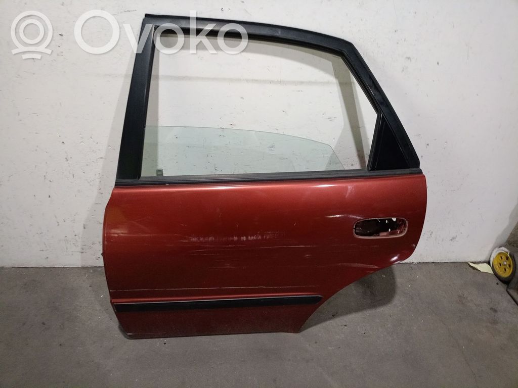Toyota Corolla E110 Portiera posteriore