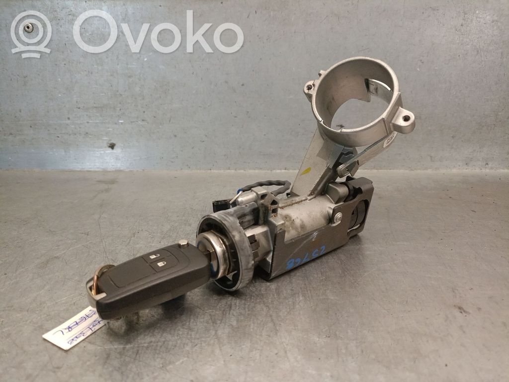 Opel Corsa E Virtalukko 