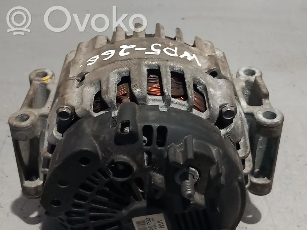 Volkswagen PASSAT B8 Generator/alternator 