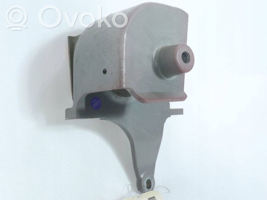 Tesla Model S Engine mounting bracket 