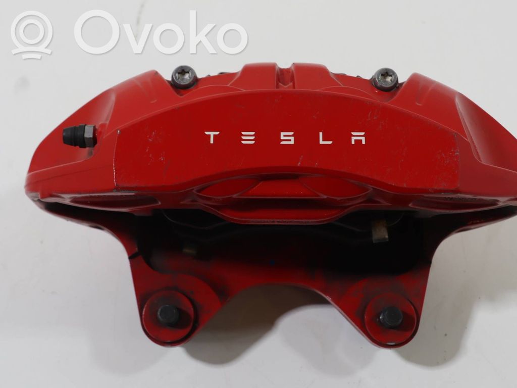 Tesla Model 3 Etujarrusatula 
