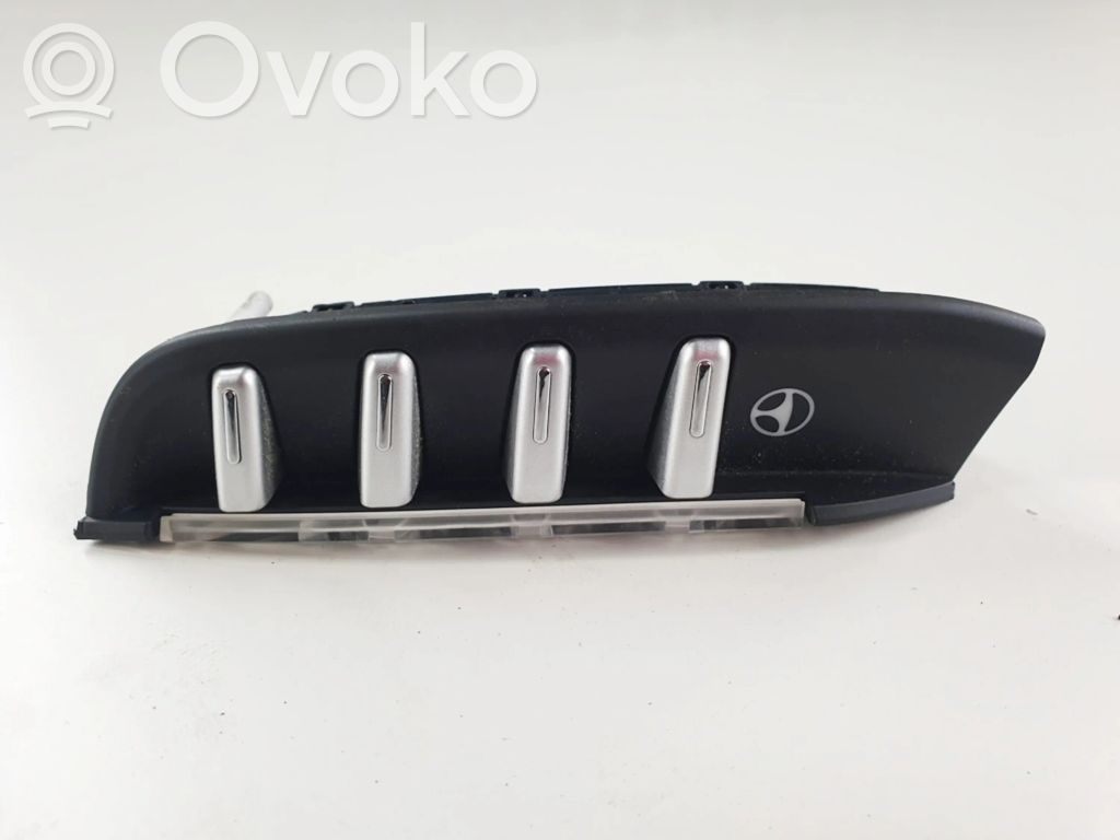 Lancia Delta III Steering wheel buttons/switches 