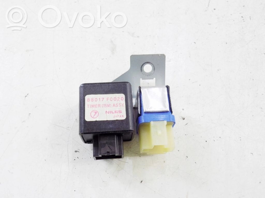 Subaru Forester SF Relay mounting block 