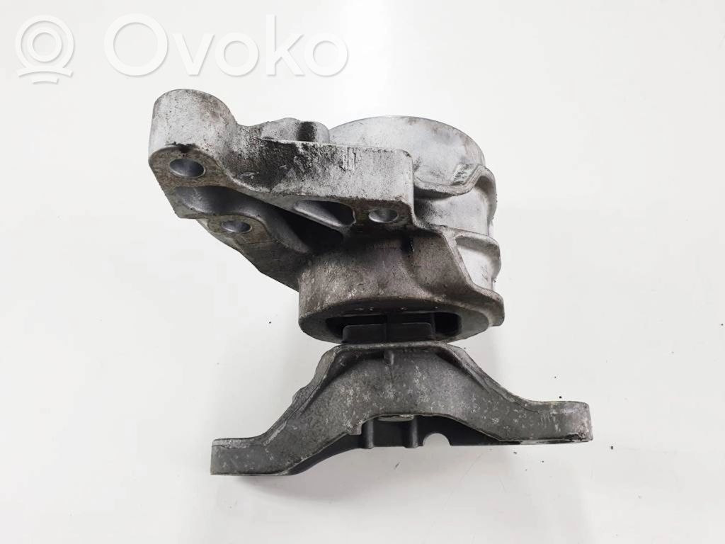 Engine mount vacuum valve   20161025,F01200