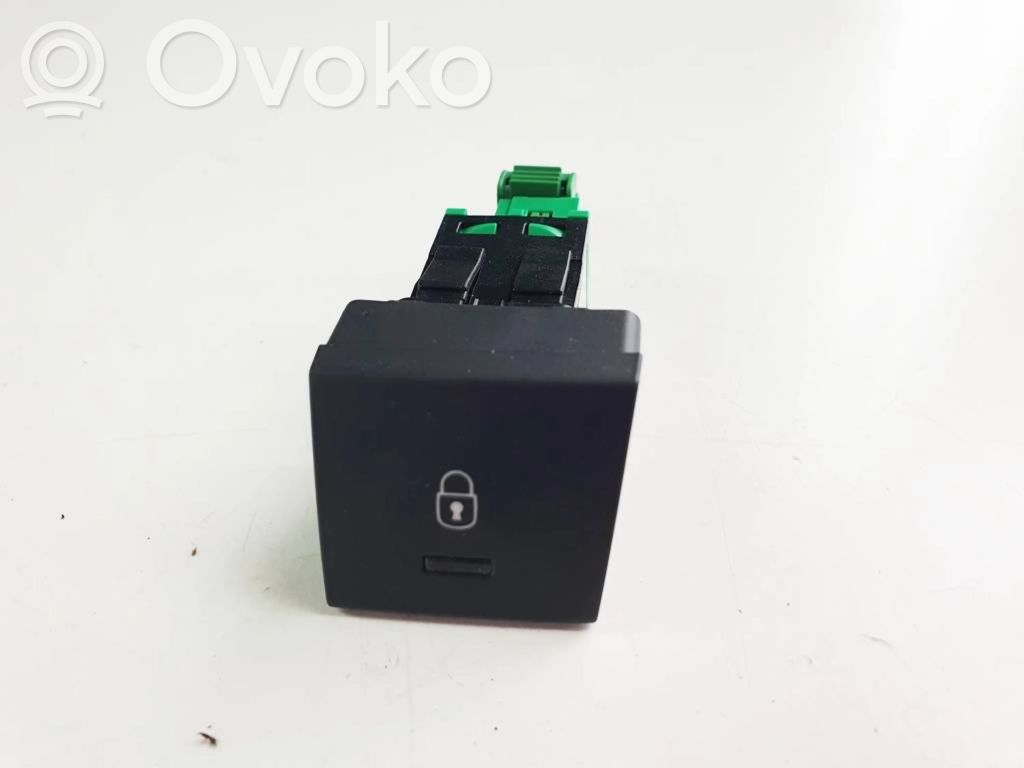 Peugeot 508 Central locking switch button 