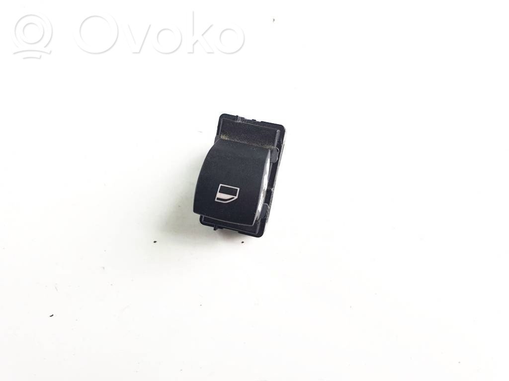 Electric window control switch   6945876,15939901,2278A