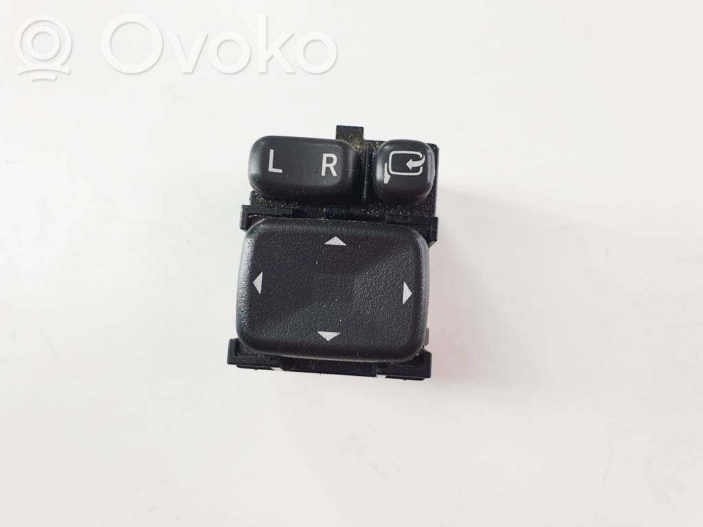 Isuzu D-Max Wing mirror switch 