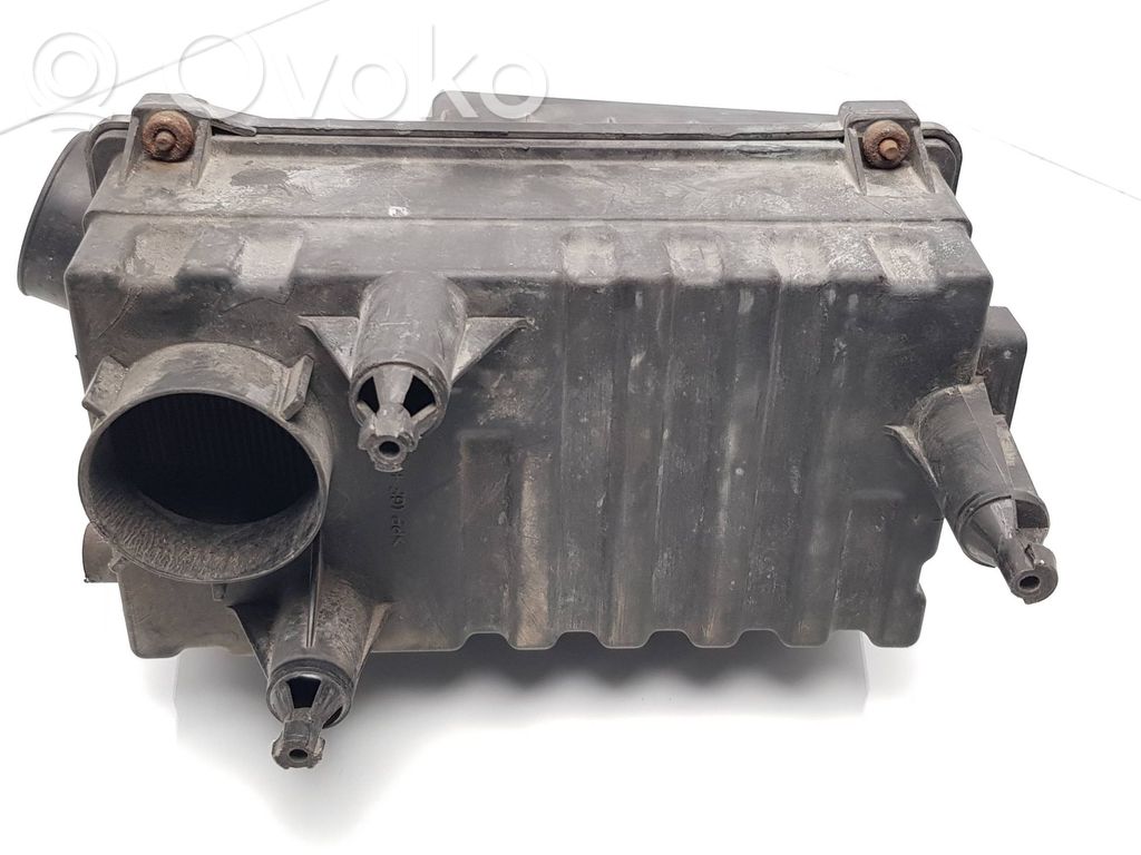 Ford Focus Air filter box 