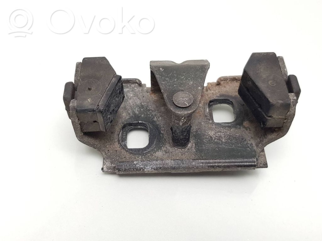 Volvo S80 Trunk lock loop 