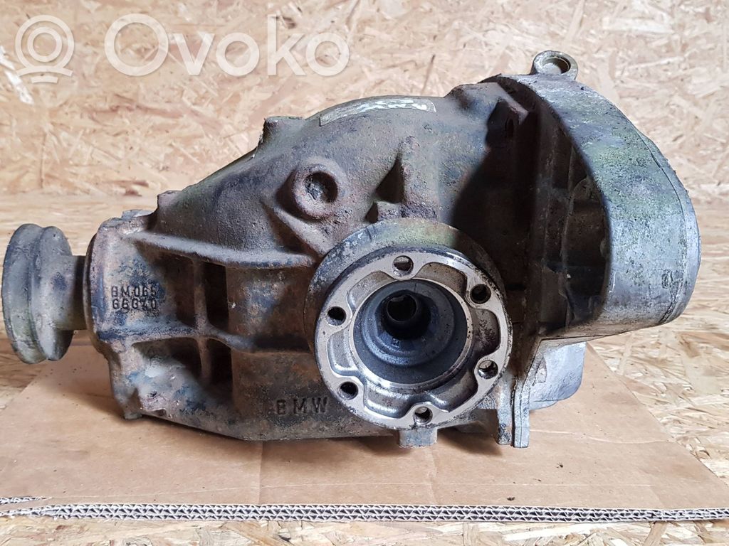 BMW 7 E38 Rear differential 