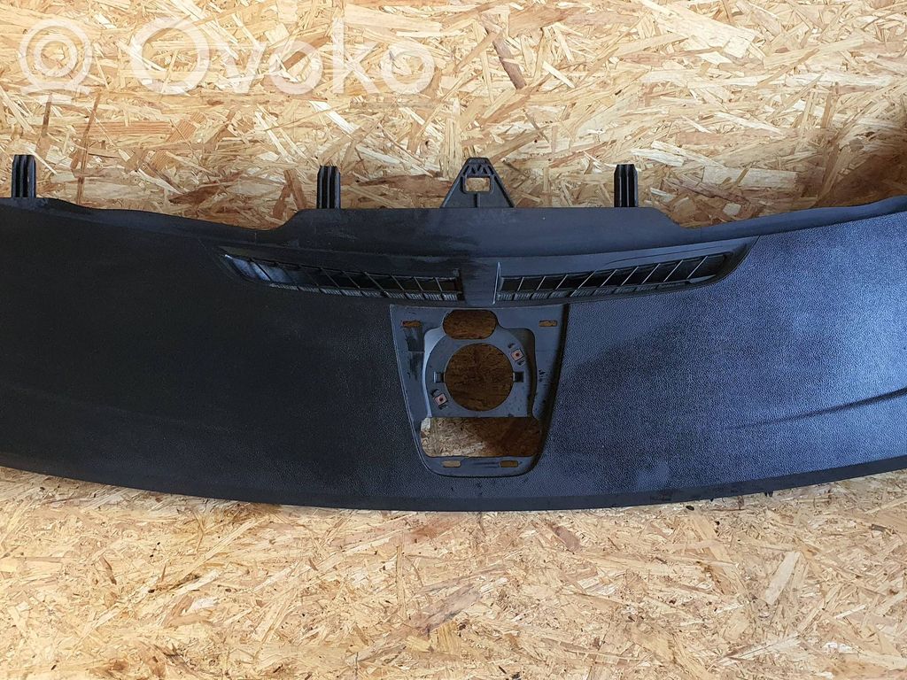 Opel Zafira C Paneļa apdare 