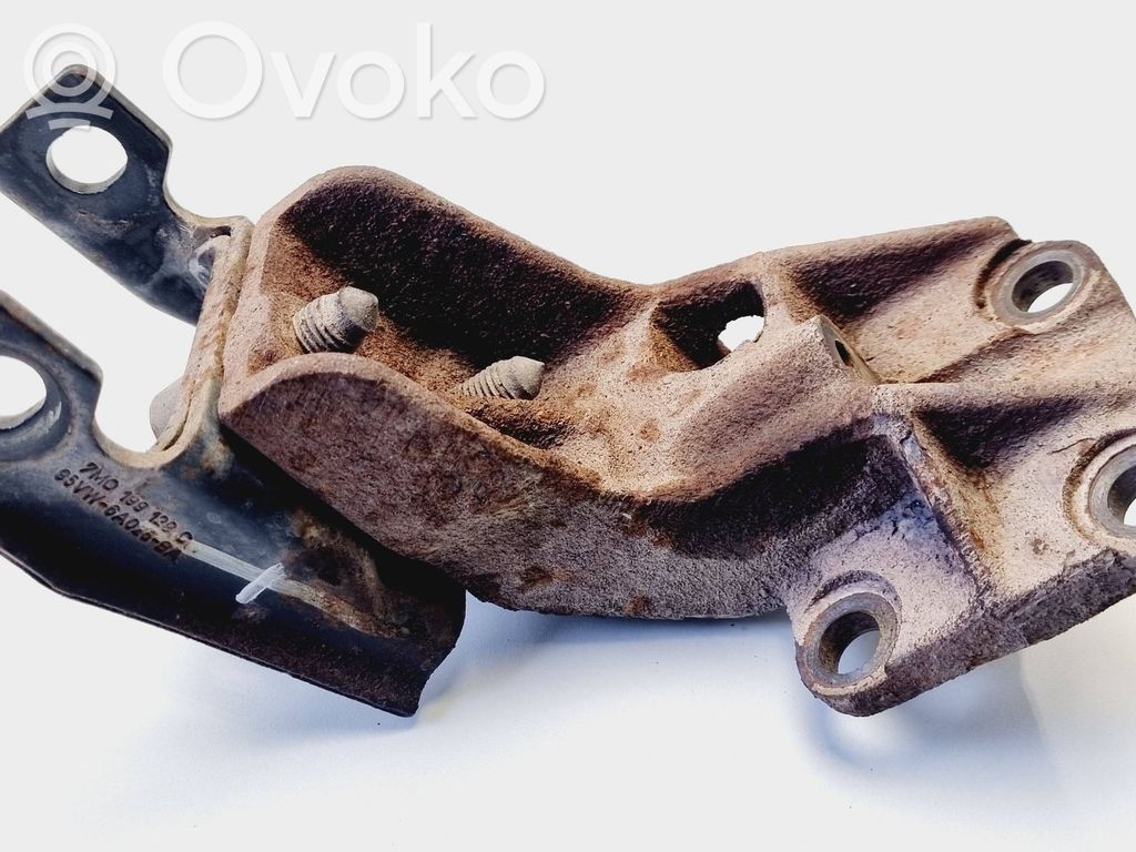 Seat Alhambra (Mk1) Gearbox mounting bracket 
