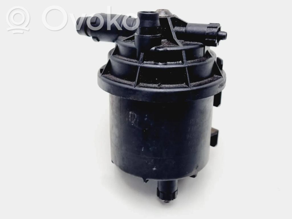 Renault Laguna I Fuel filter housing 