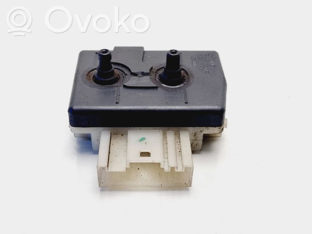 Seat control switch   6926961,15929000,2606926961