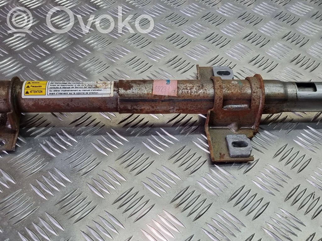 Subaru Justy Ohjauspyörän akseli 
