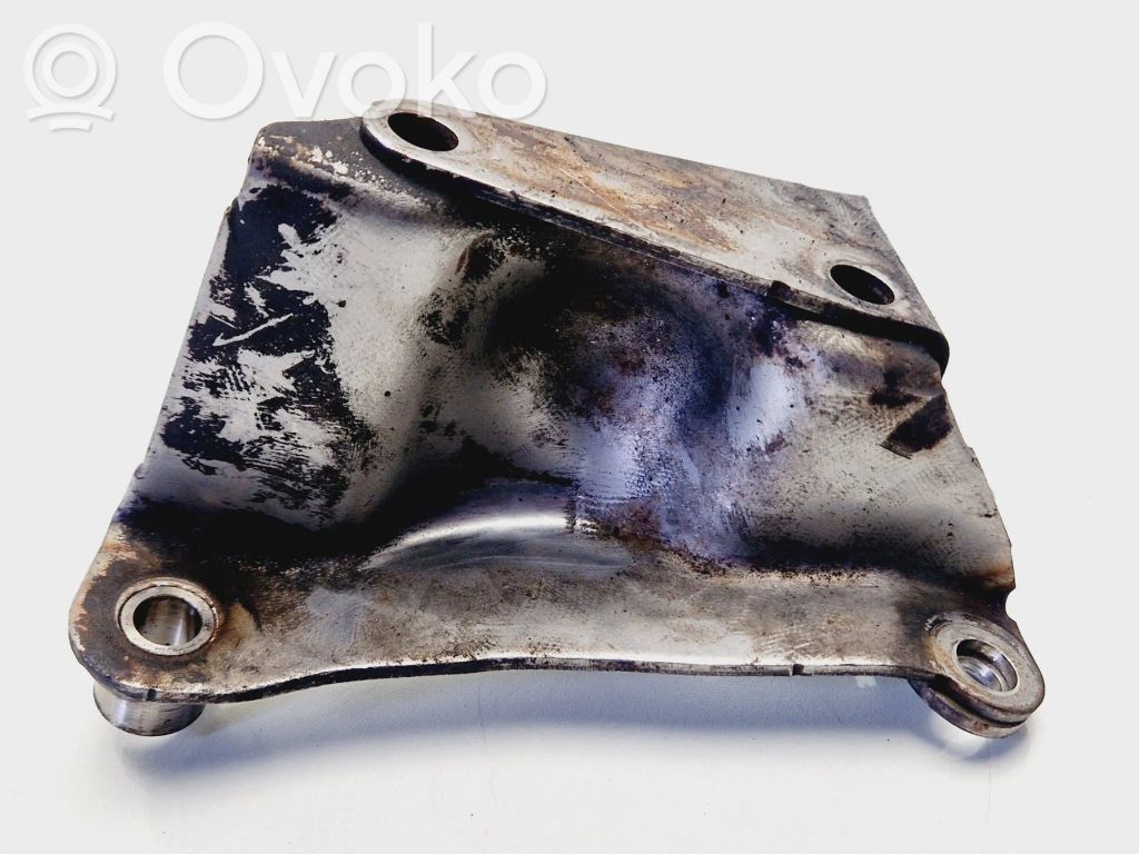 Citroen Jumpy Engine mounting bracket 