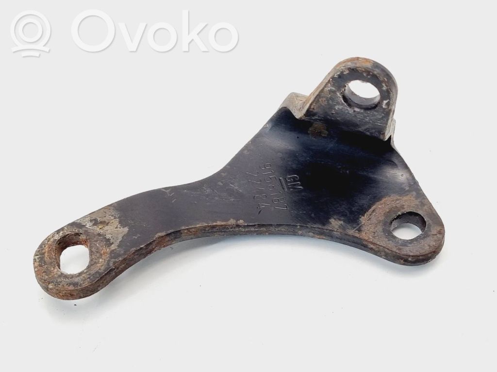 Opel Meriva A Generatoriaus kronšteinas 
