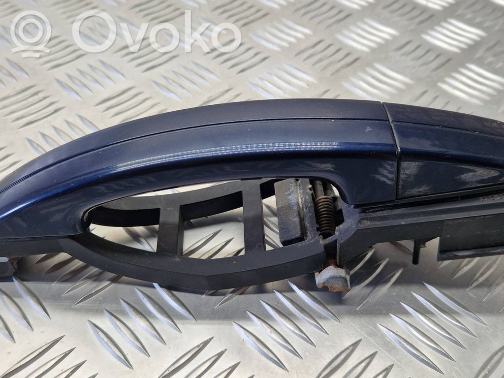 Ford Focus C-MAX Takaoven ulkokahva 