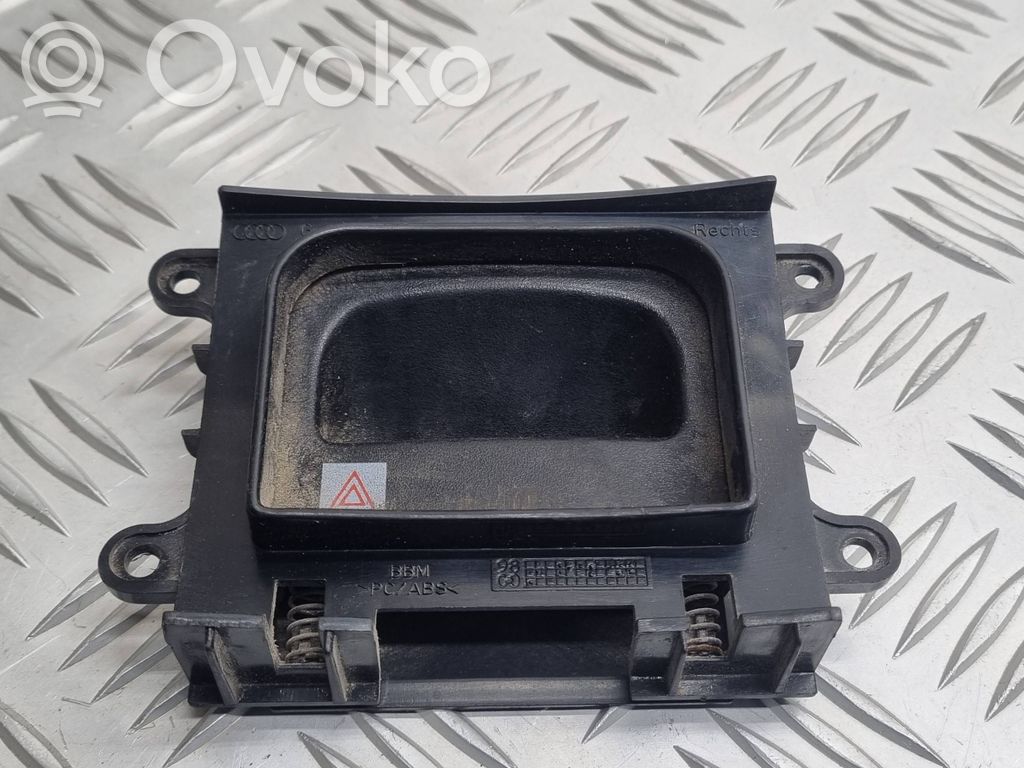 Audi A4 S4 B5 8D Other trunk/boot trim element 