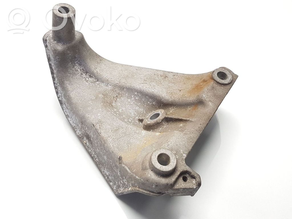 Audi A8 S8 D2 4D Engine mounting bracket 