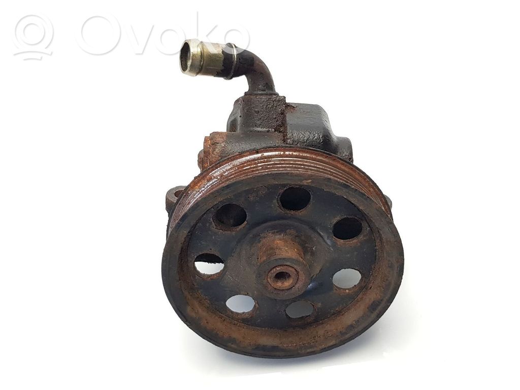 Ohjaustehostimen pumppu   3KB1603
