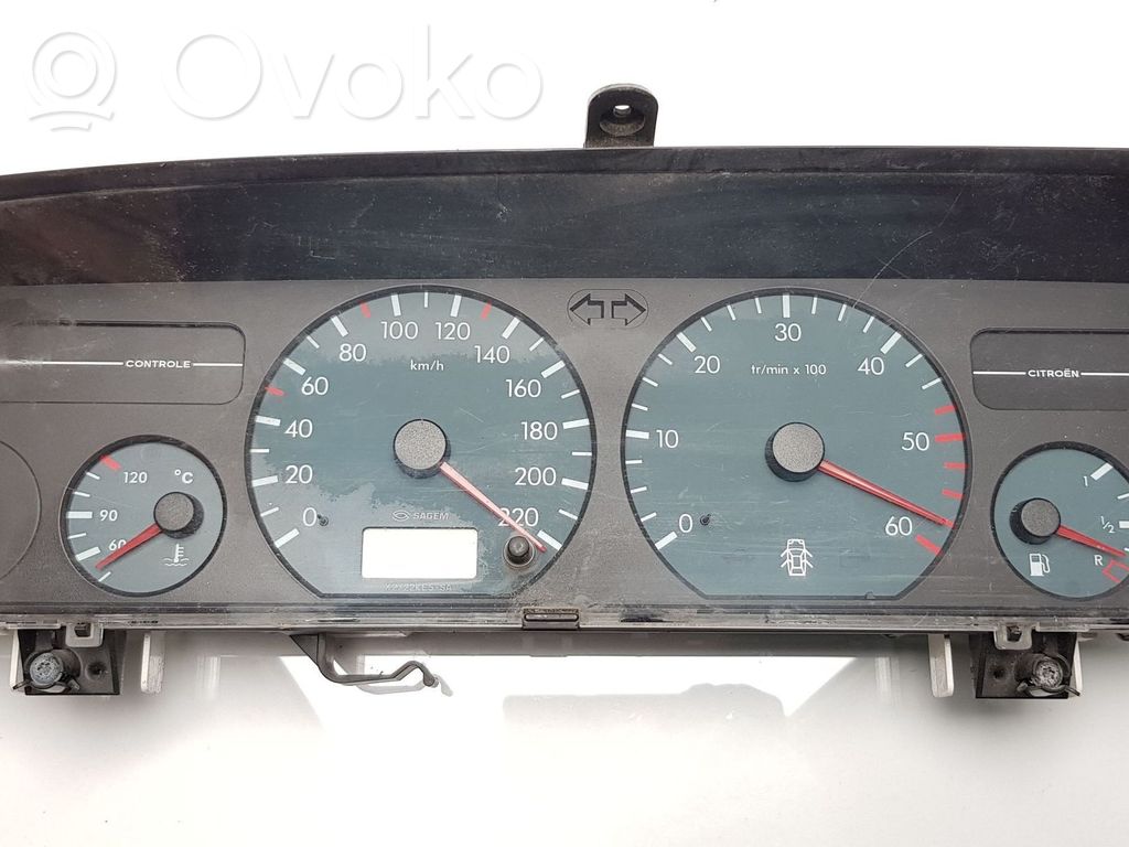 Citroen Xantia Licznik / Prędkościomierz 