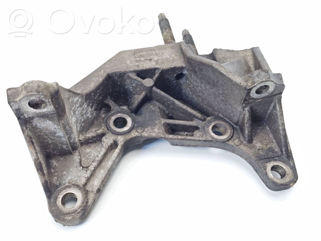 Ford Transit Gearbox mounting bracket 