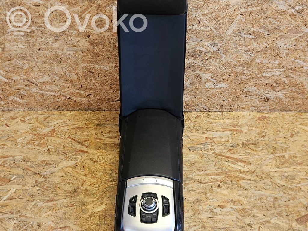 BMW 7 F01 F02 F03 F04 Podłokietnik tylnej kanapy 