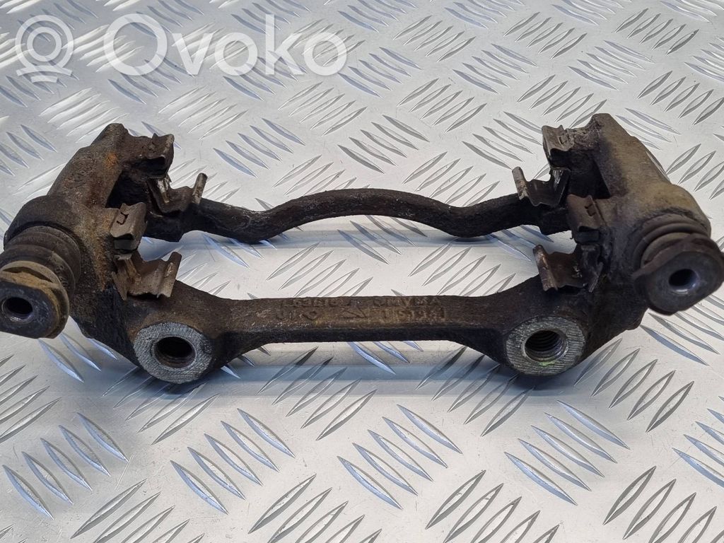 Ford Transit Custom Mocowanie przedniego zacisku hamulca 