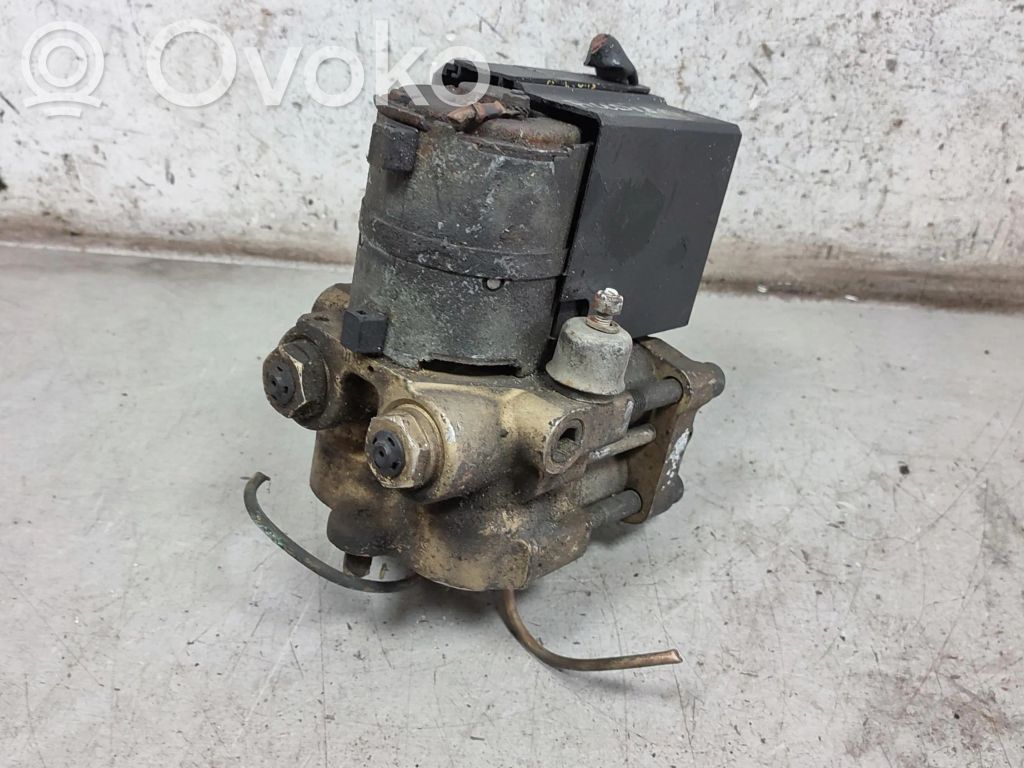 Audi 80 90 B3 Блок ABS 