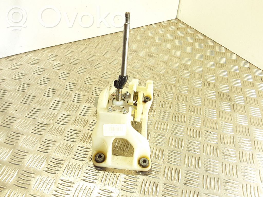 KIA Ceed Pavarų perjungimo mechanizmas (kulisa) 