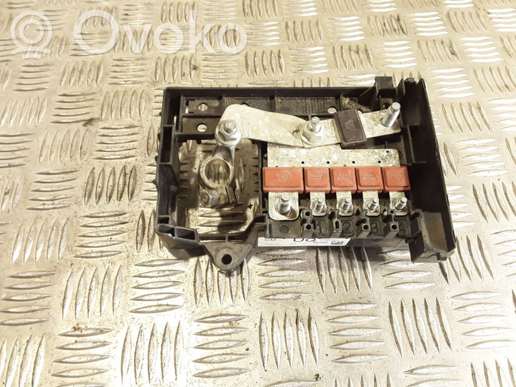 Opel Astra J Fuse module 