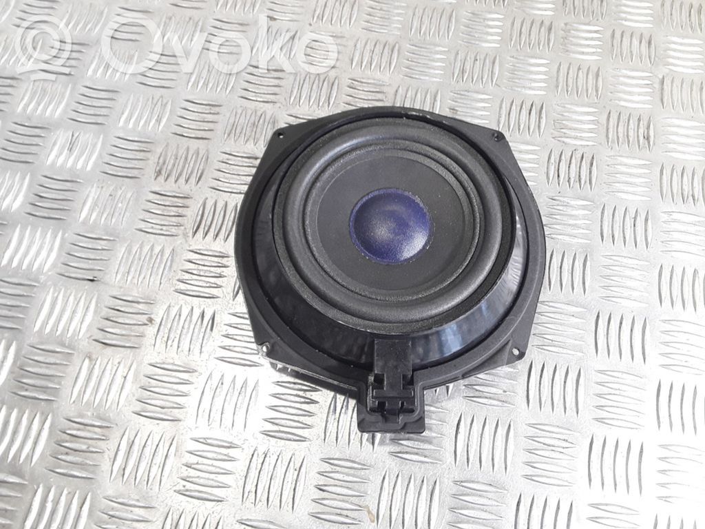 BMW 1 E81 E87 Front door speaker 