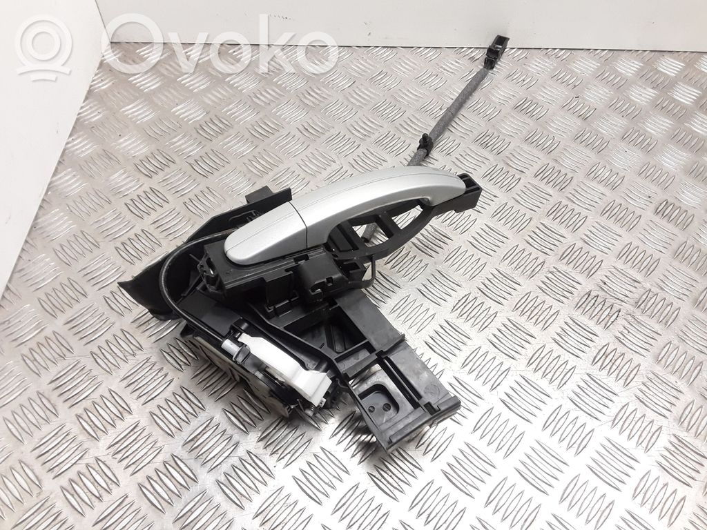 Ford Focus Aizmugurē slēdzene 