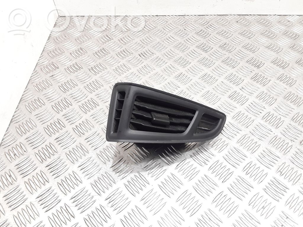 Ford Focus Sānu gaisa režģis 