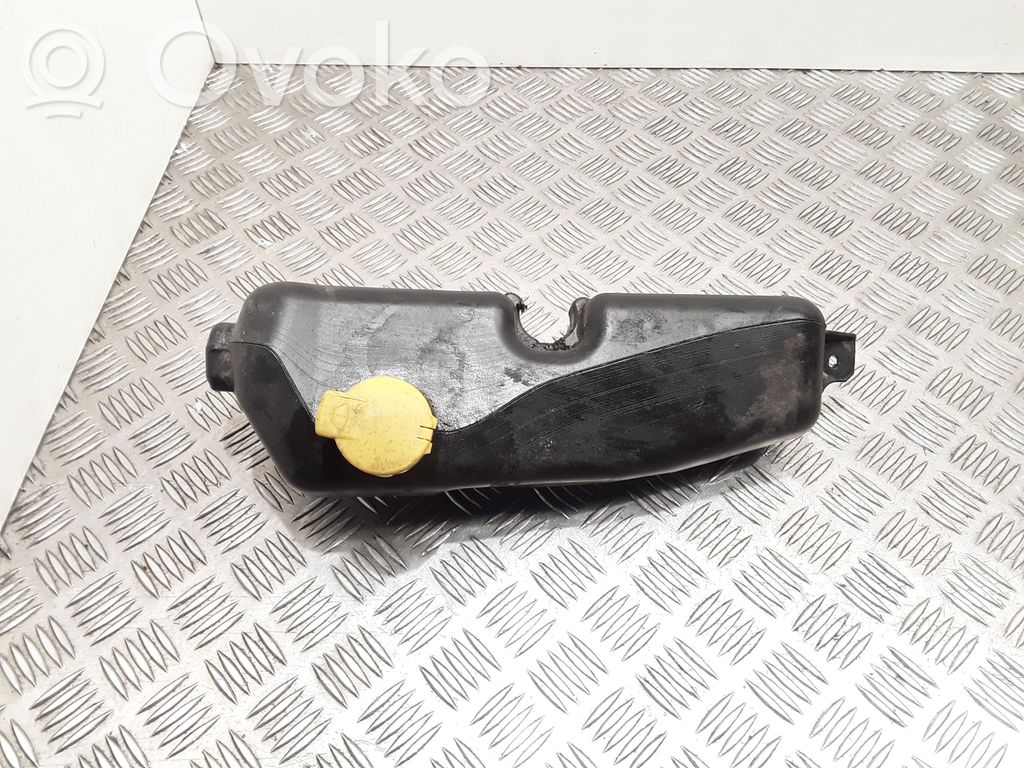 Dacia Sandero Zbiornik płynu do spryskiwaczy szyby przedniej / czołowej 