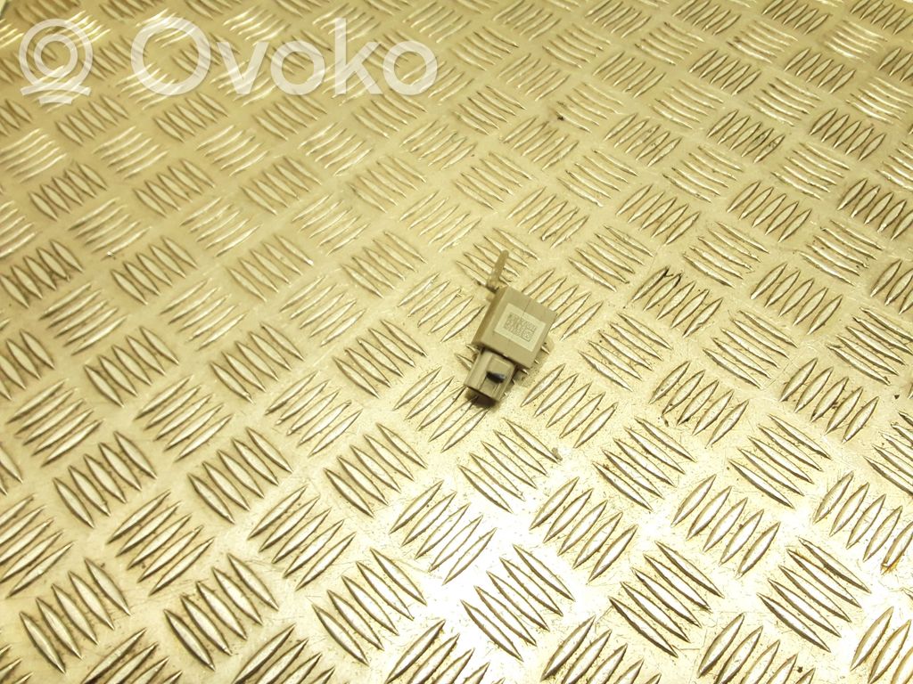 Toyota Corolla Verso E121 Airbag deployment crash/impact sensor 