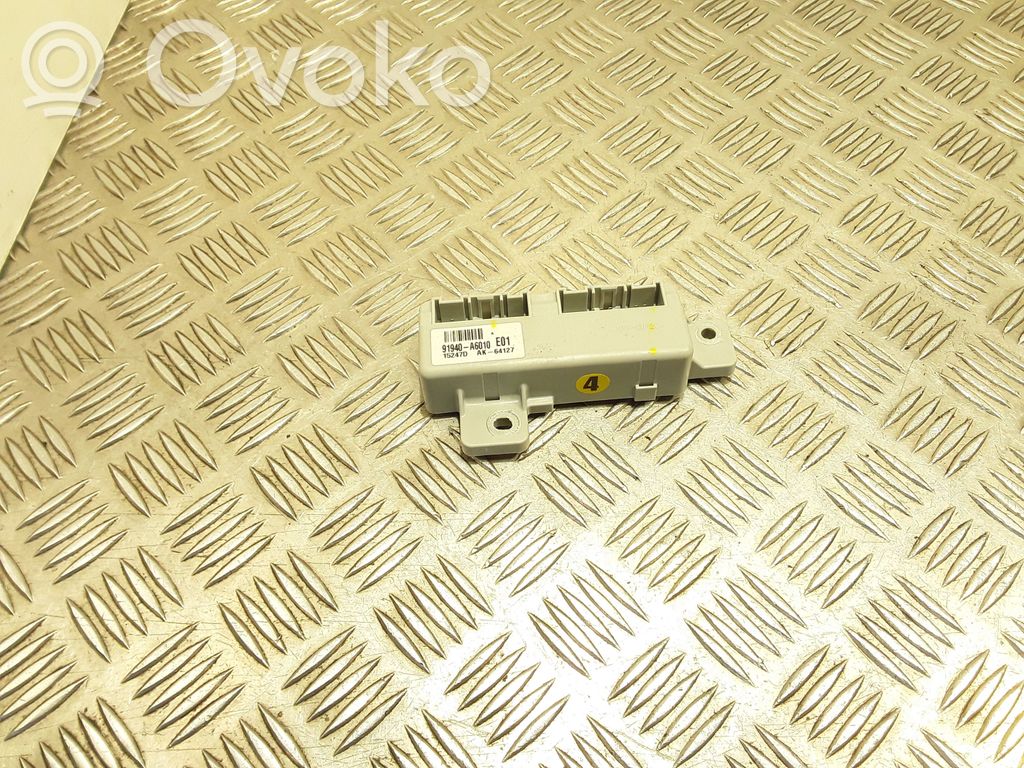 Hyundai i30 Falownik / Przetwornica napięcia 
