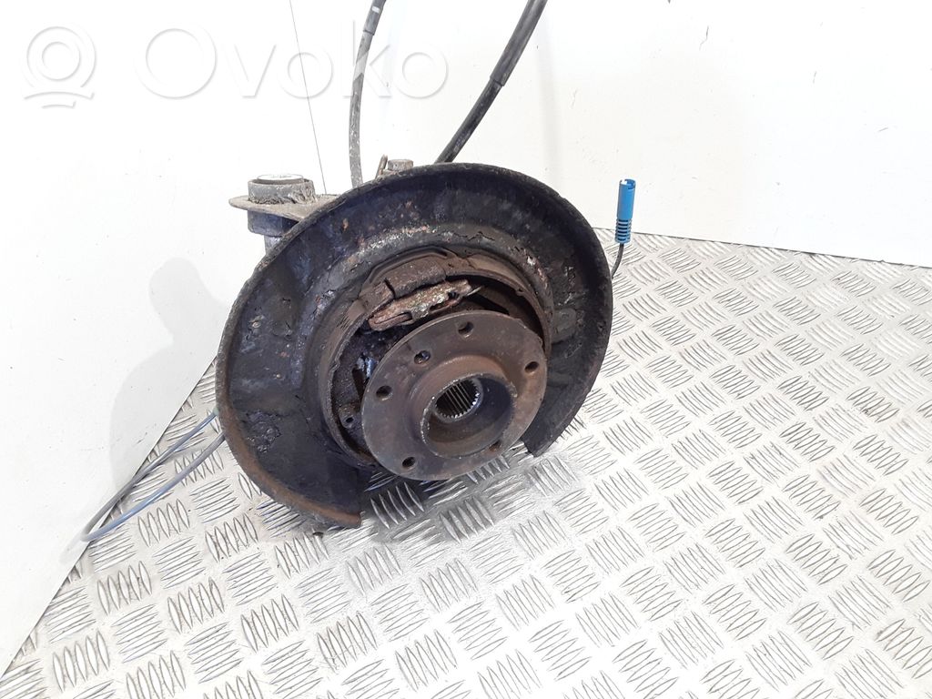 BMW 5 E39 Rear wheel hub 