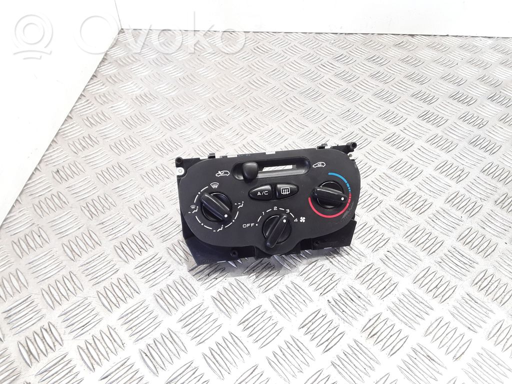 Peugeot 206 Climate control unit 