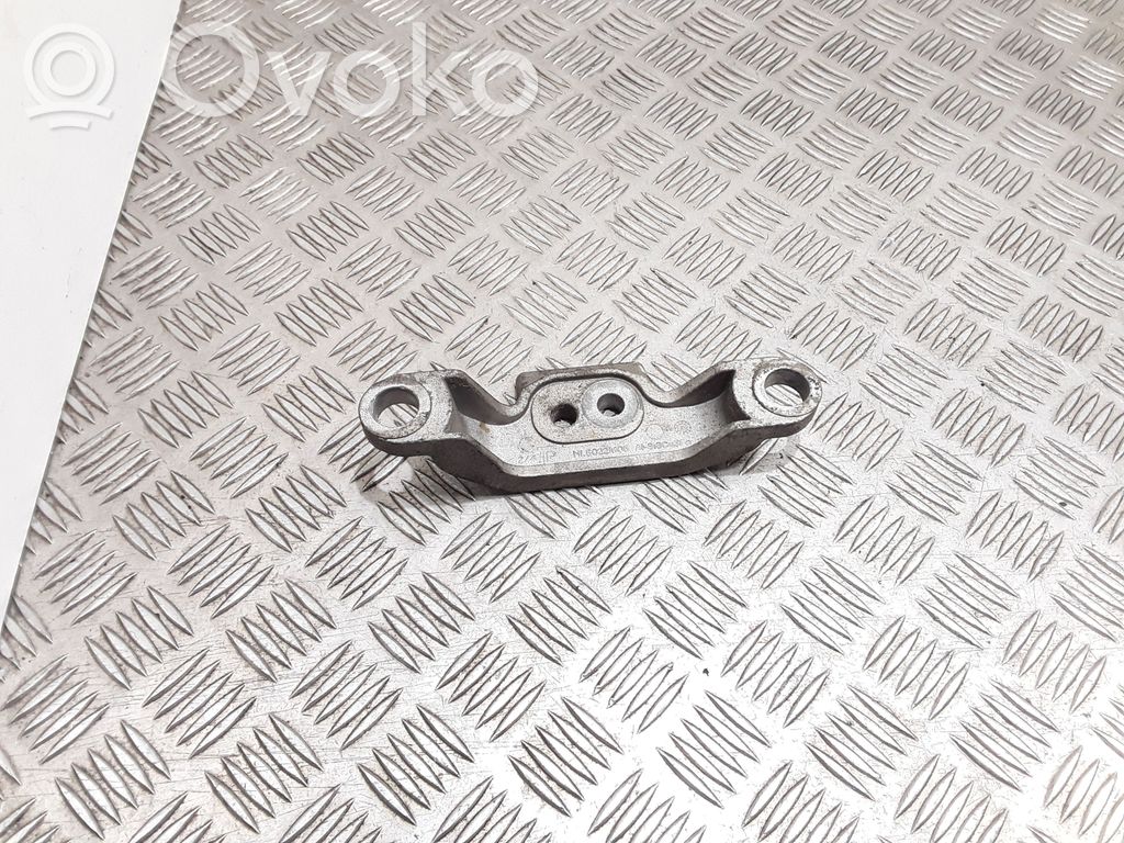 Ford Mondeo MK IV Gearbox mounting bracket 