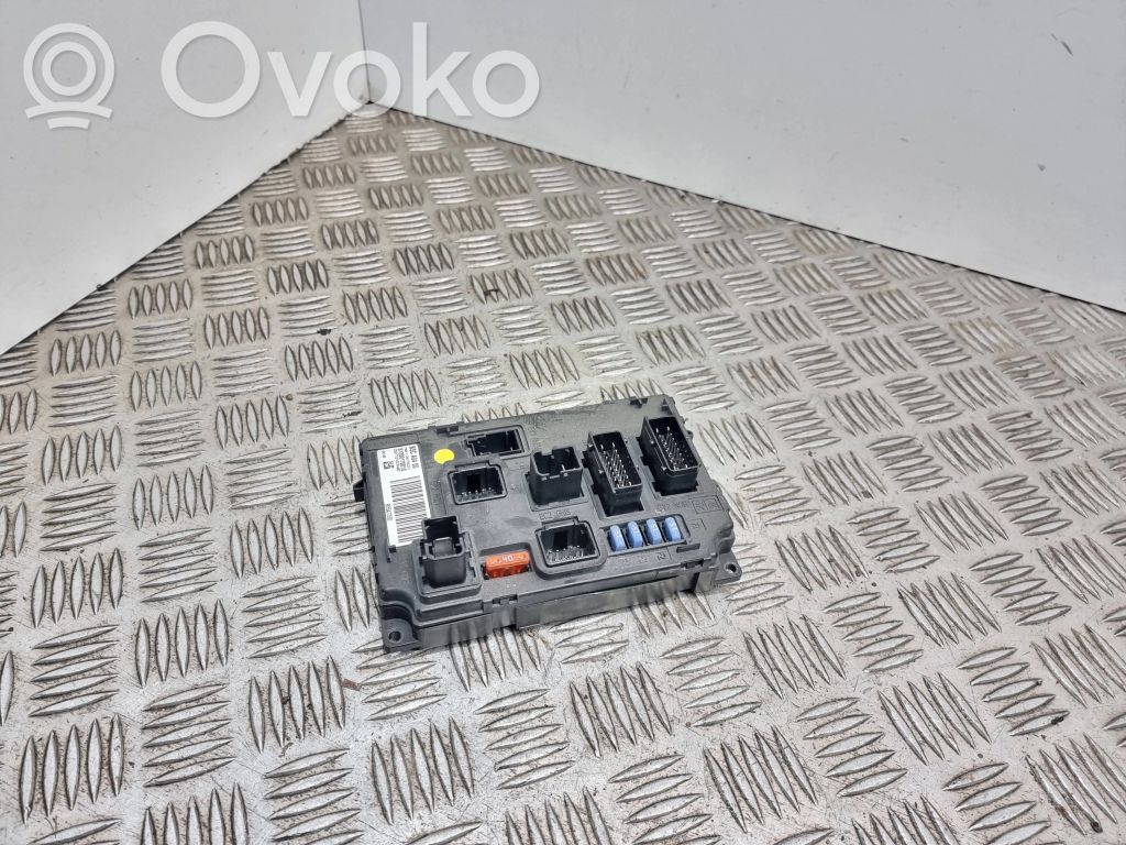 Peugeot 407 Módulo de confort/conveniencia 