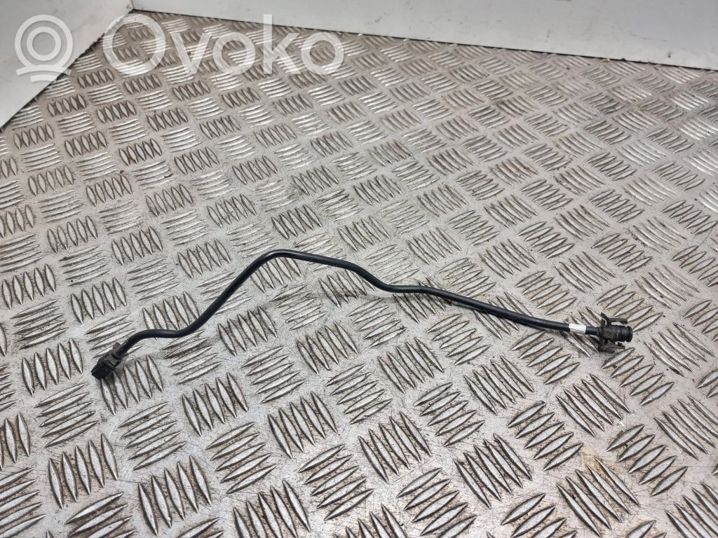 Ford Mondeo MK IV Fuel line/pipe/hose 