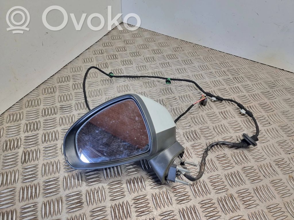 Audi A1 Front door electric wing mirror 