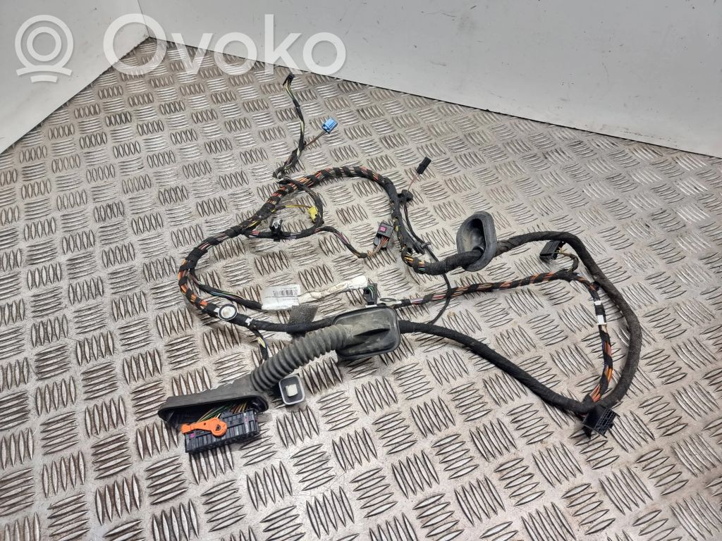 Volkswagen Cross Polo Wiązka przewodów drzwi przednich 